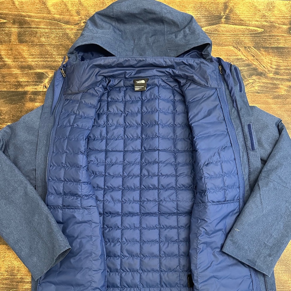 NWOT North Face Thermoball Snow Triclimate 3 in 1 Jacket,  Medium